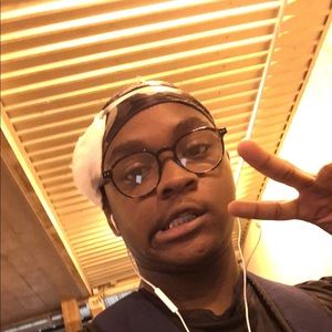 Meet your Posher, Jayson